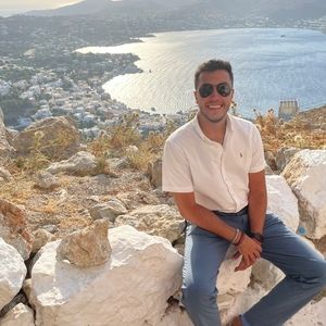 Meet your Posher, Vasili